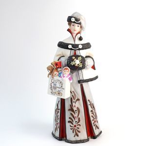 Avon Brand PC President’s Club 1999 Mrs. Albee Award Figurine